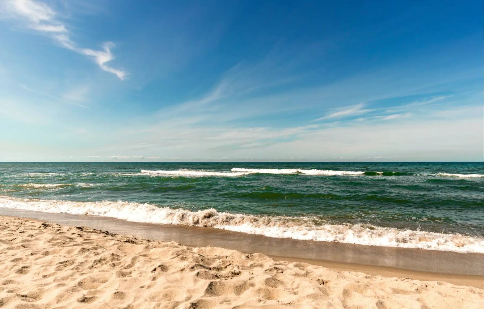 Pokoje Mielenko Patraj — widok z plaży na morze